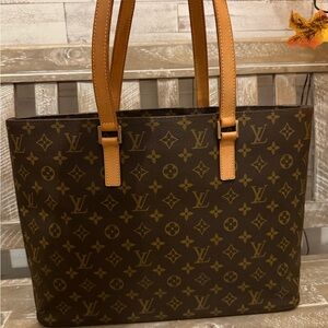 Authentic Louis Vuitton Monogram Luco Tote